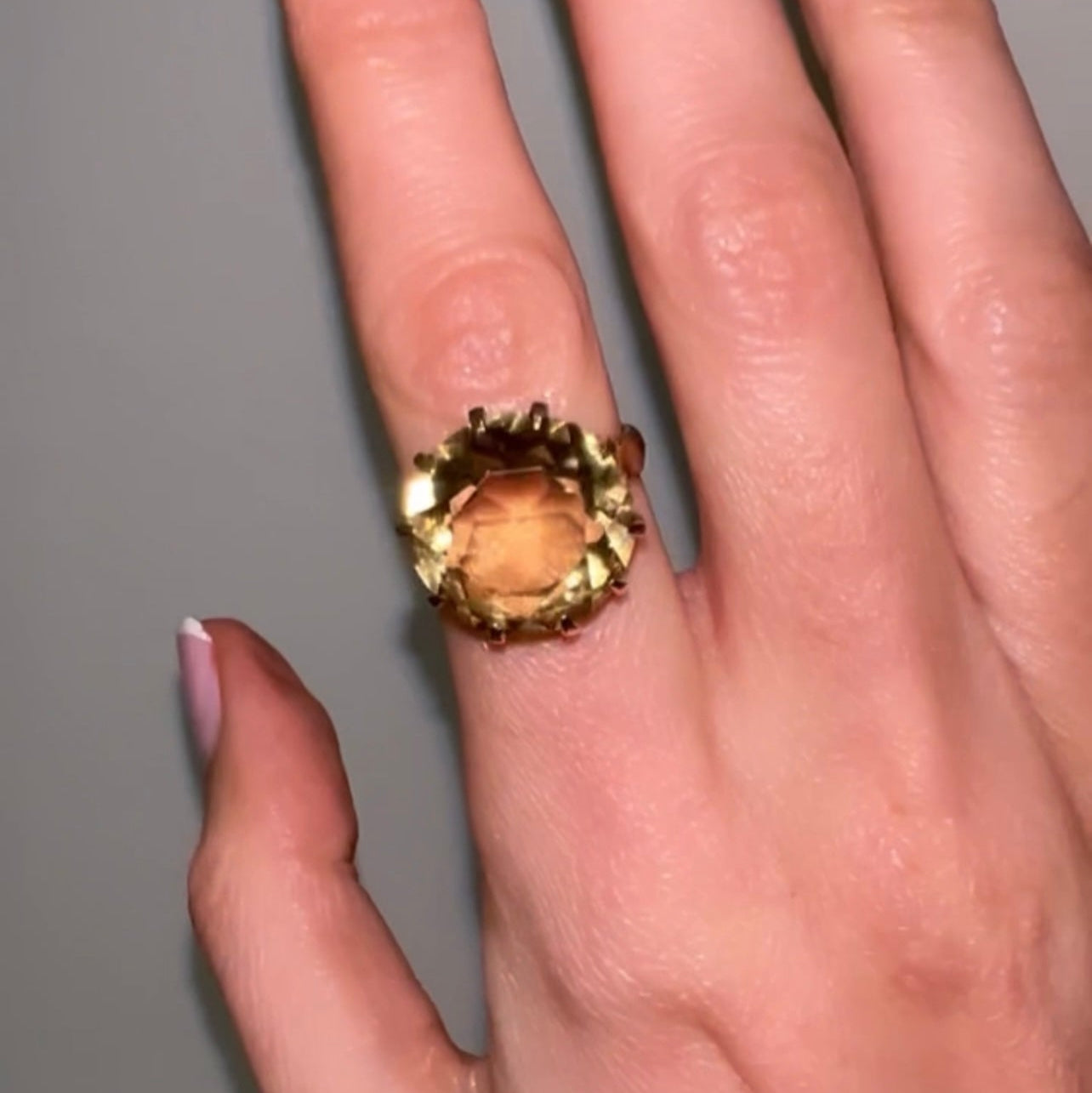 Vintage 9ct gold Citrine ring image 3