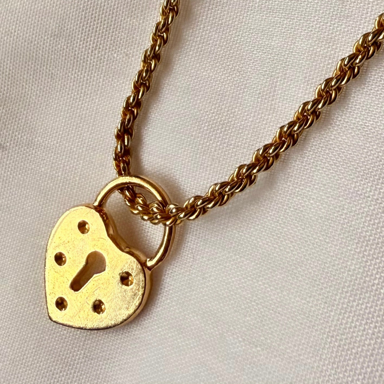 18ct gold plated locket necklace image 1