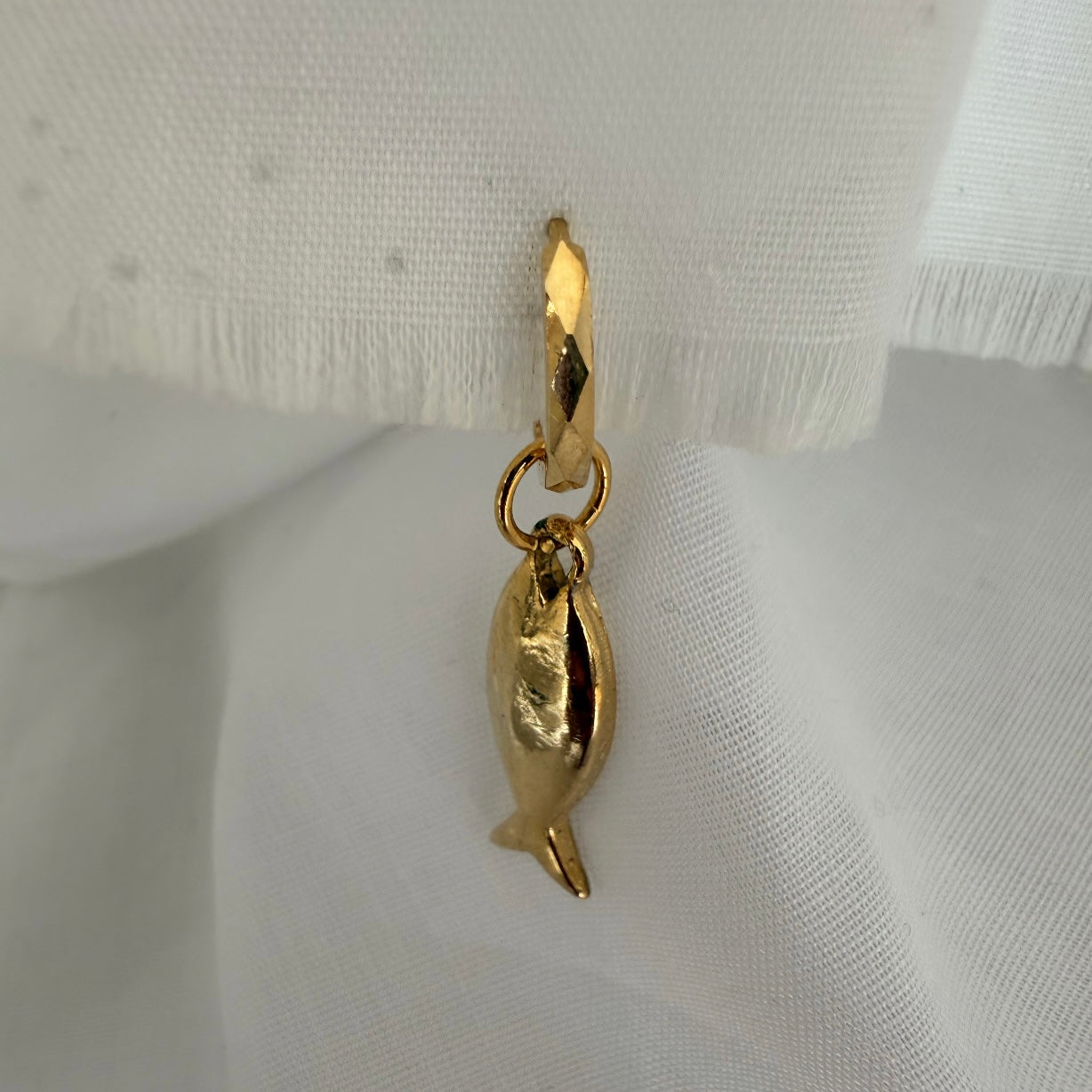 18ct gold plated Crystal fish earring charm image 3