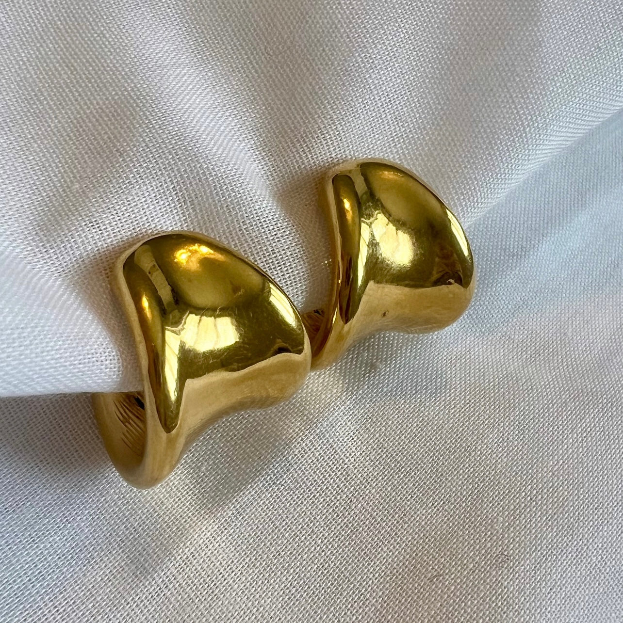 Vintage Monet Costume hoop clip on earrings image 3