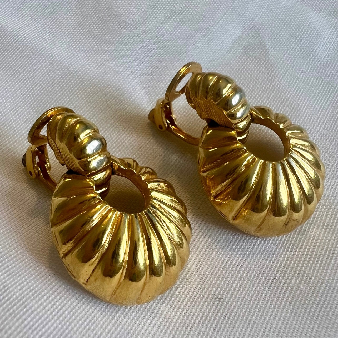 Vintage Costume Door Knocker clip on earrings image 3