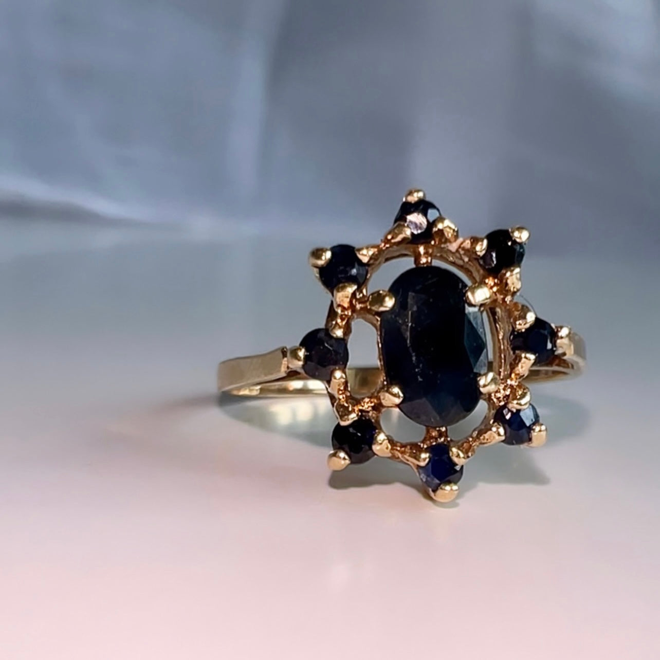 Vintage 9ct Gold Sapphire Cluster Ring image 0