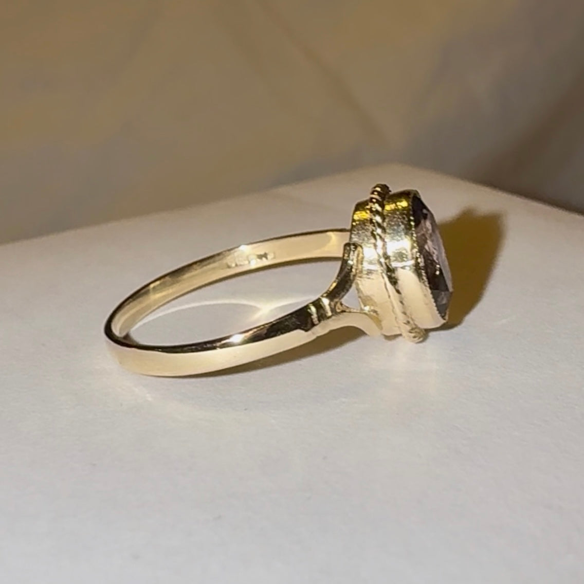 Vintage 9ct Gold Iolite Ring