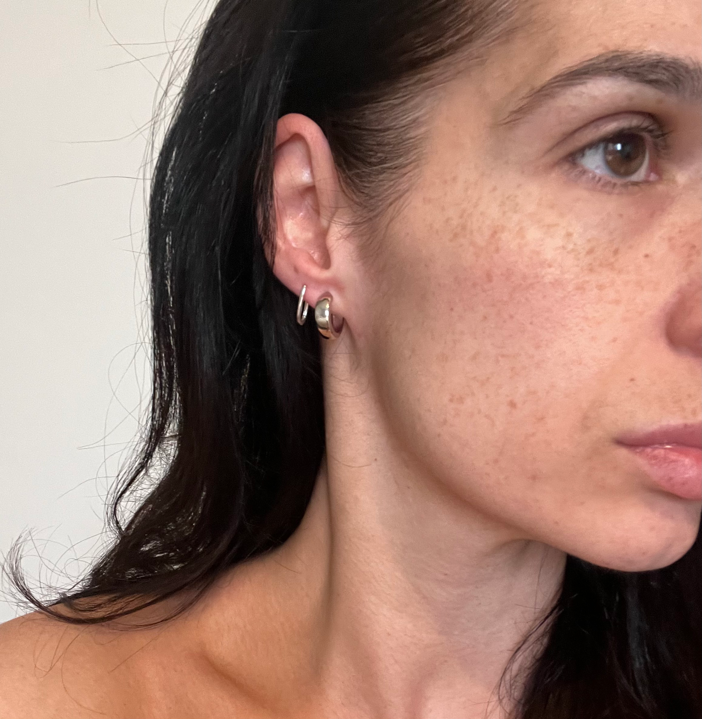 9ct White gold Ellipse hoops image 2