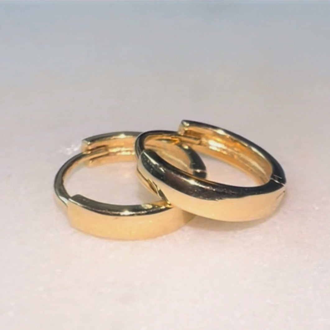 Essential mini hoops (Yellow gold) image 0
