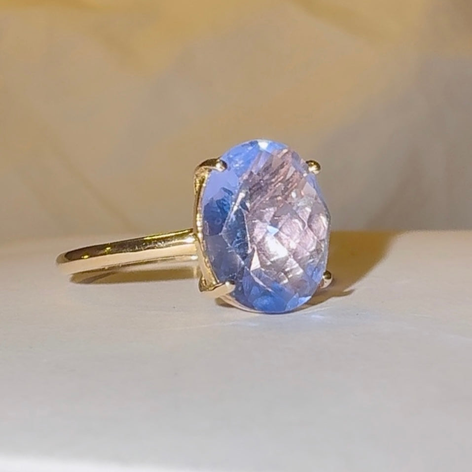 Vintage 9ct Gold Oval Blue Fluorite Ring