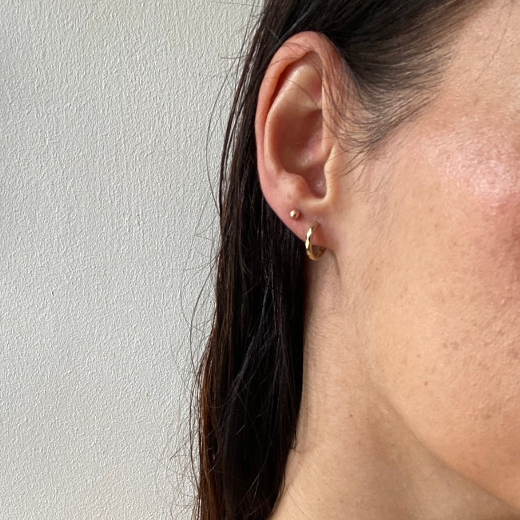 Diamond cut huggies image 1