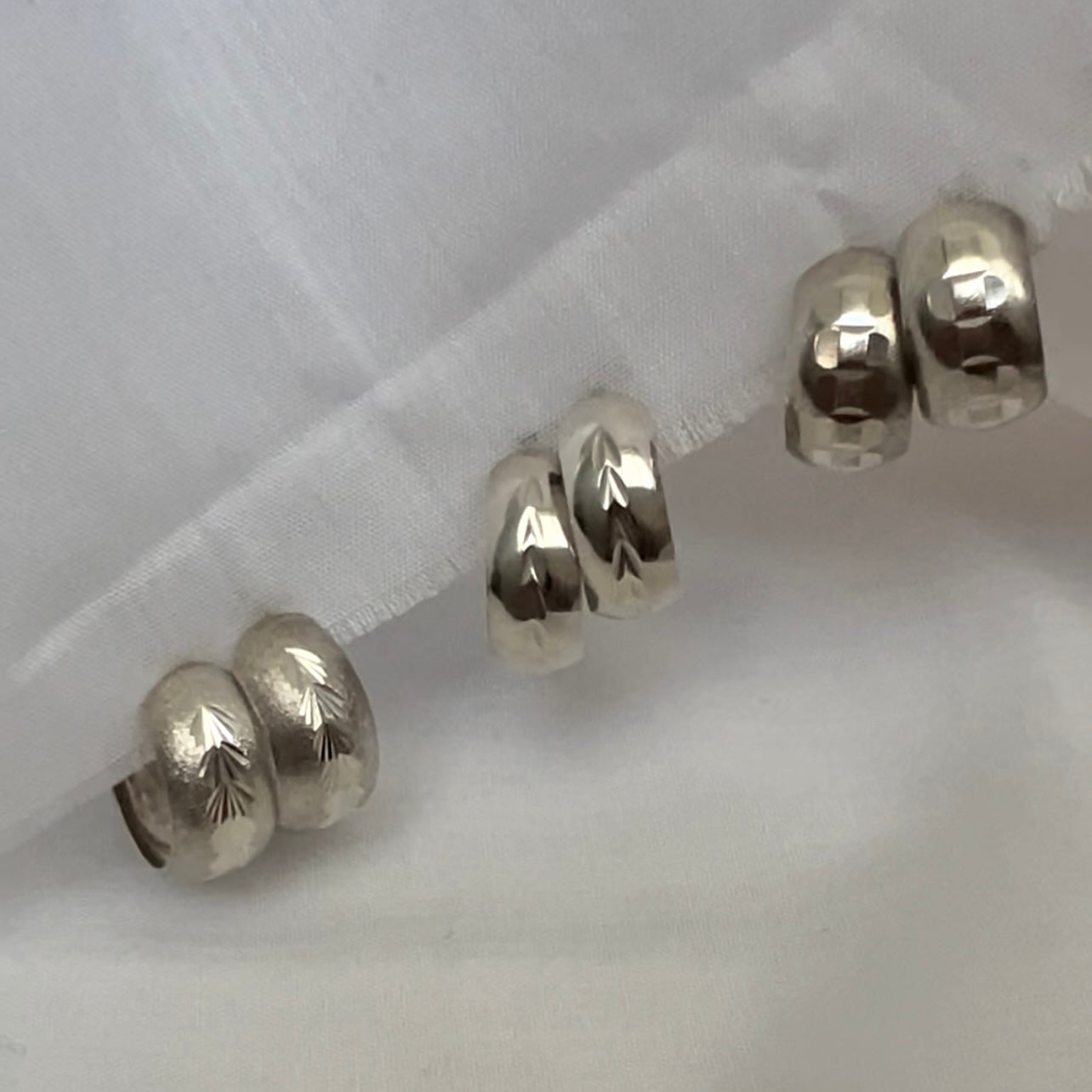 Vintage silver engraved hoops || image 1