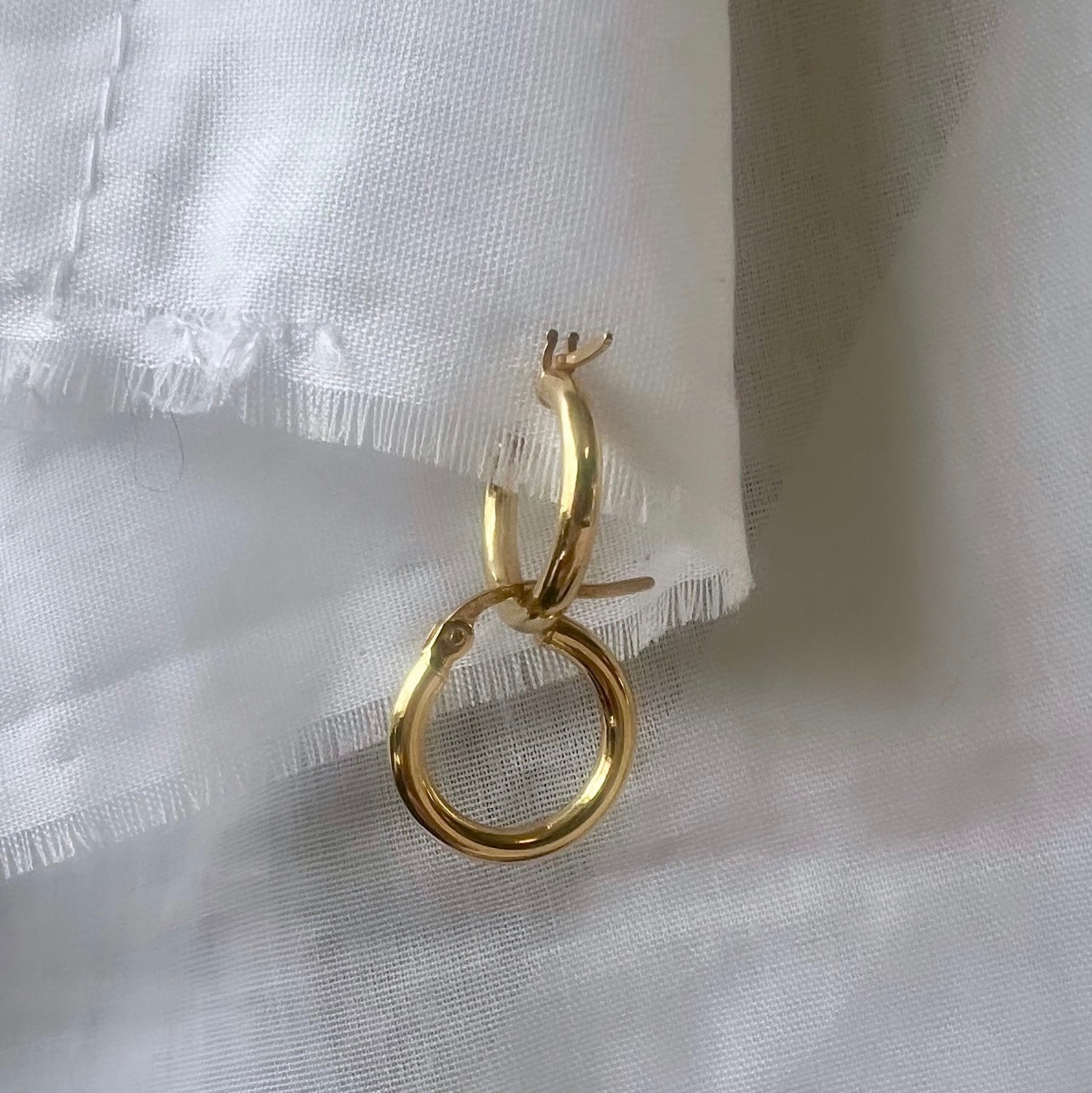 14ct gold hoops image 0