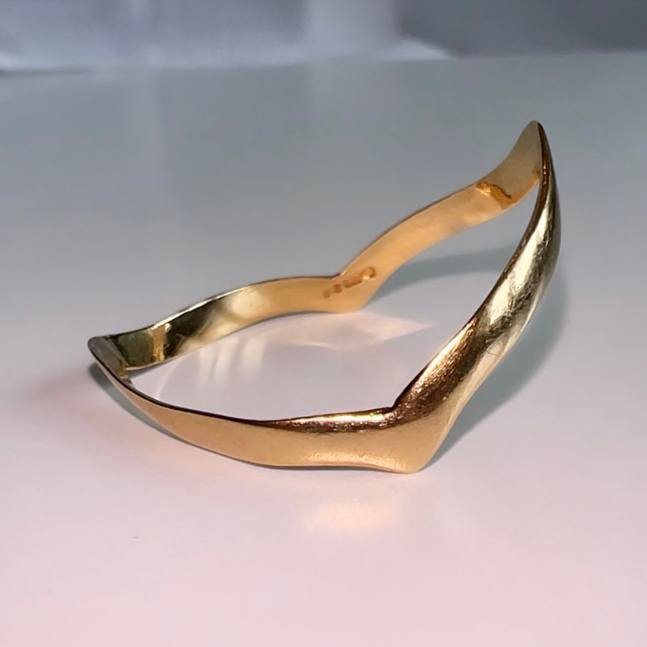 Vintage 9ct Gold Double Wishbone ring image 4