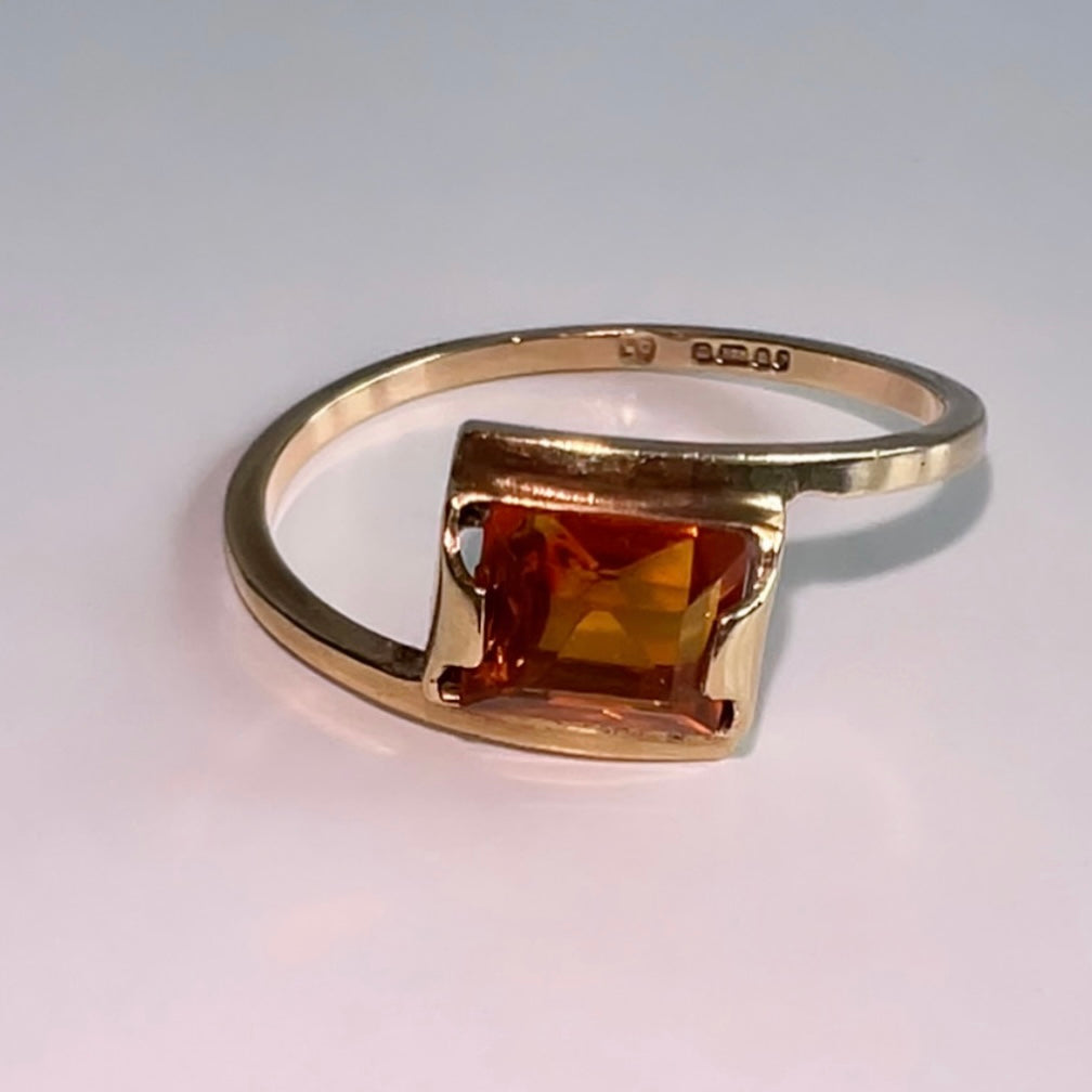 Vintage 9ct Yellow Gold Citrine ring image 2