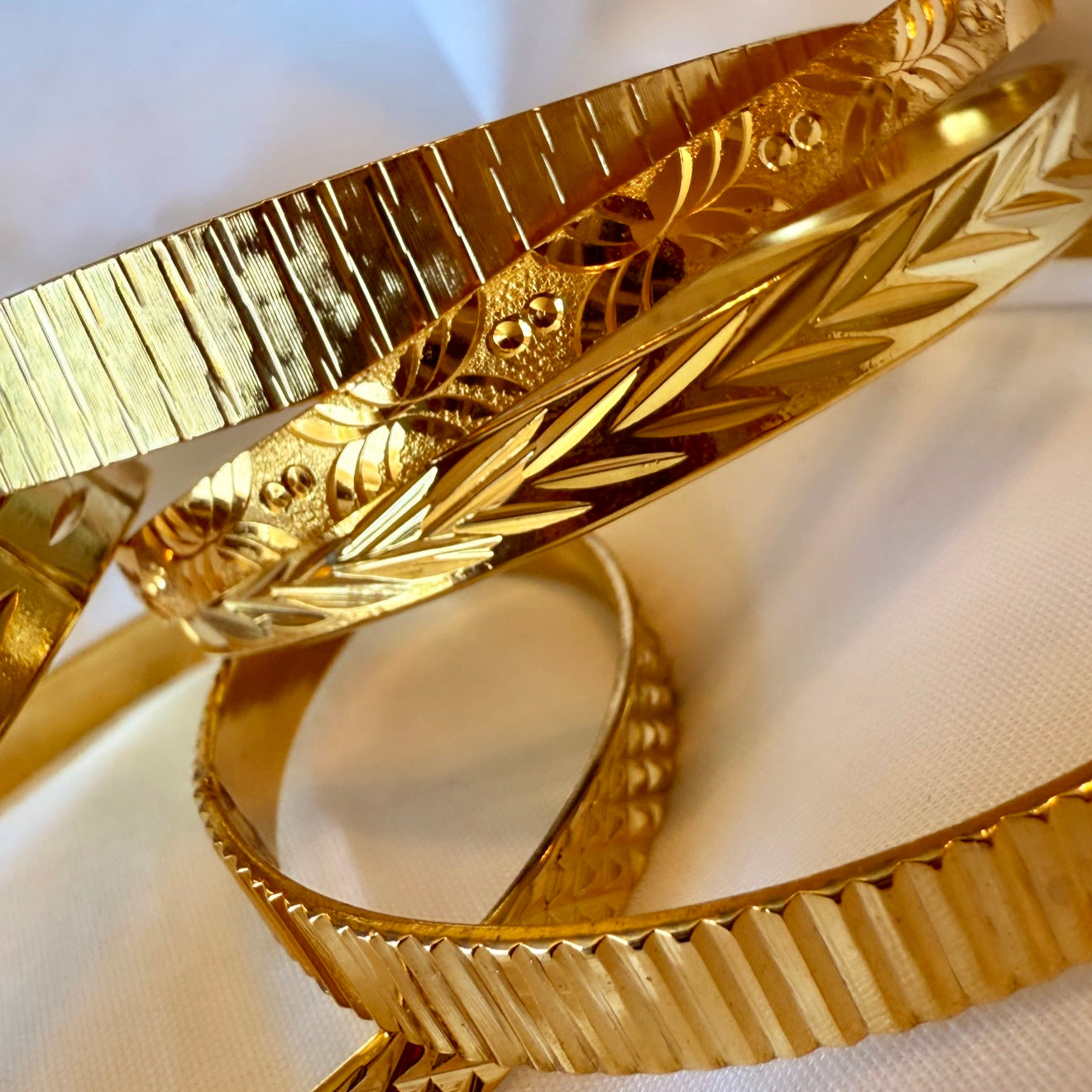 18ct Gold Bangle image 1