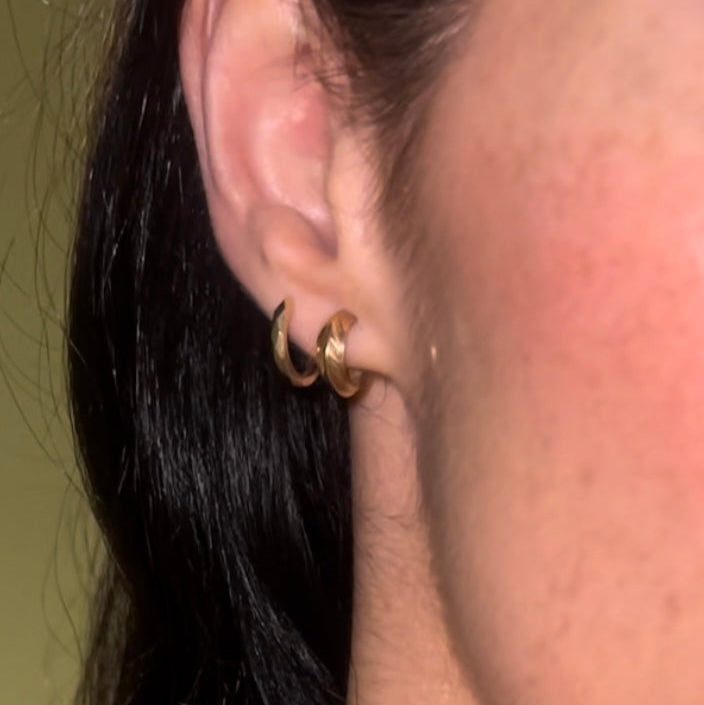 Vintage 9ct gold tiny huggies image 0