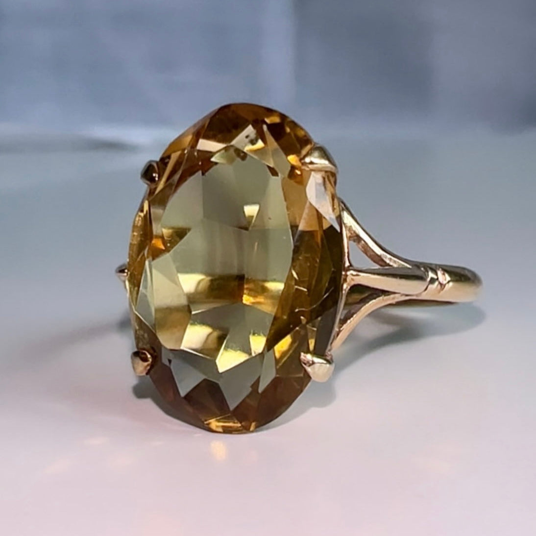 Vintage 9ct Gold Oval Citrine Ring image 0