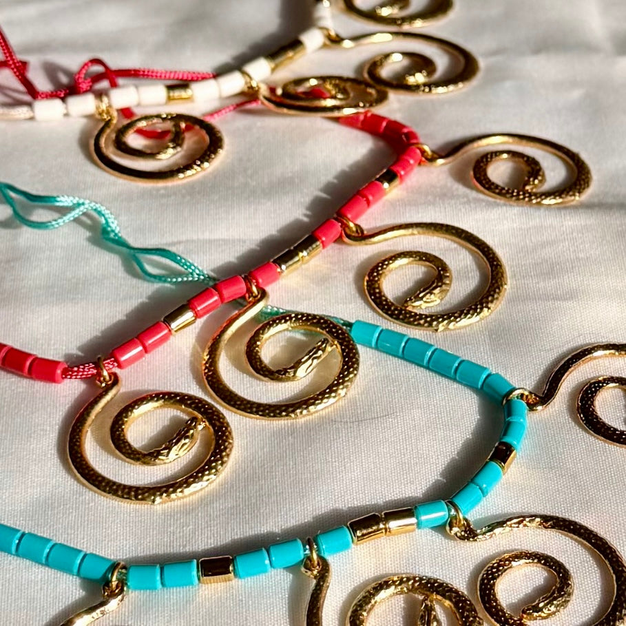 18ct gold Snake charmer   image 2