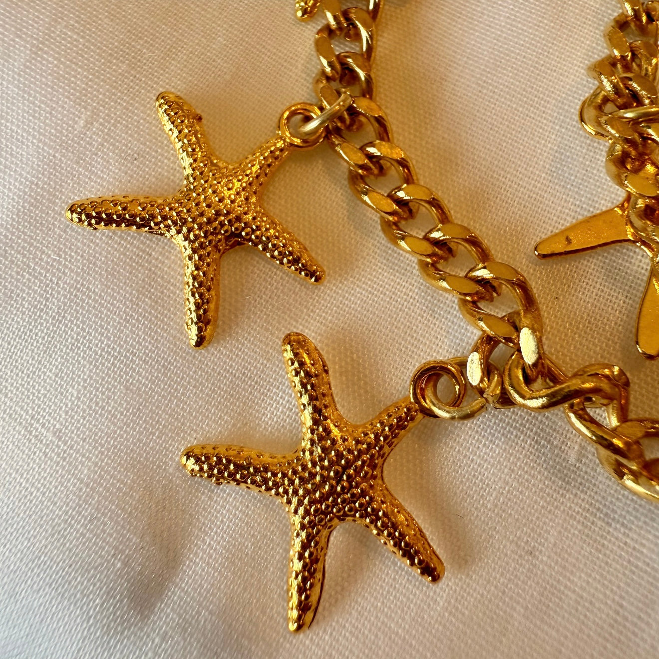 18ct gold plated Starfish charm bracelet image 3