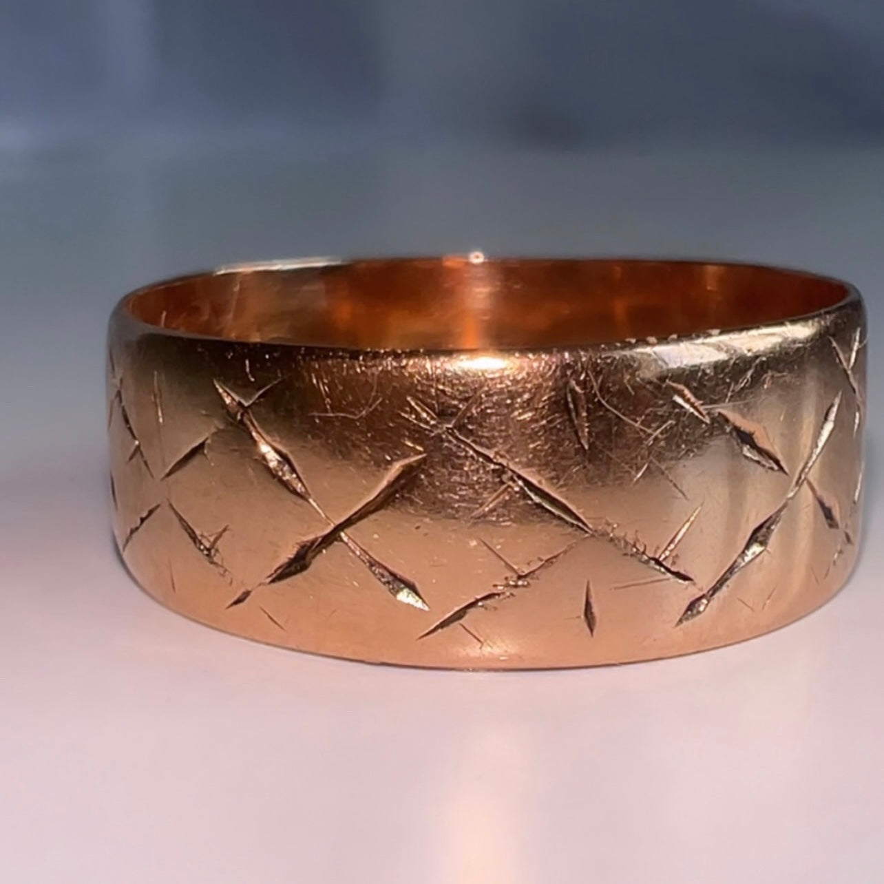 Antique 9ct Rose Gold Patterned Cigar band image 2
