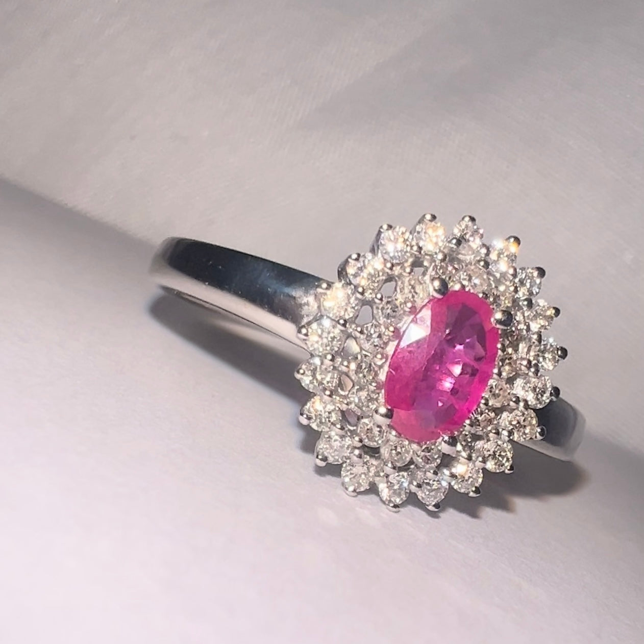 Vintage 9ct gold Diamond & Ruby ring image 7