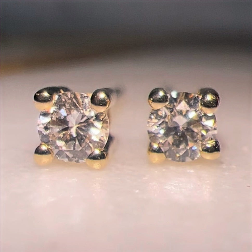 Solitaire diamond studs image 2