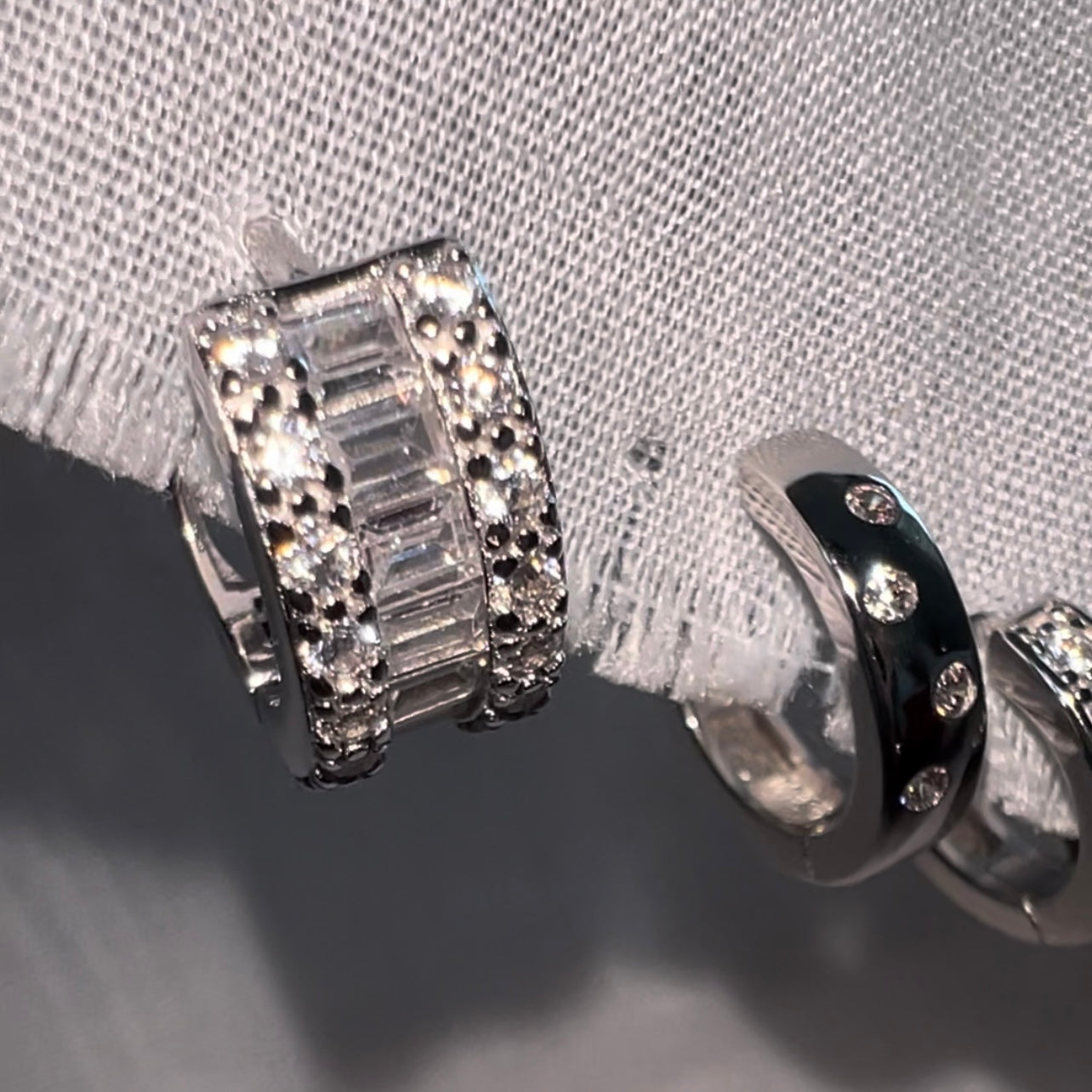 Silver Deco Huggies image 5