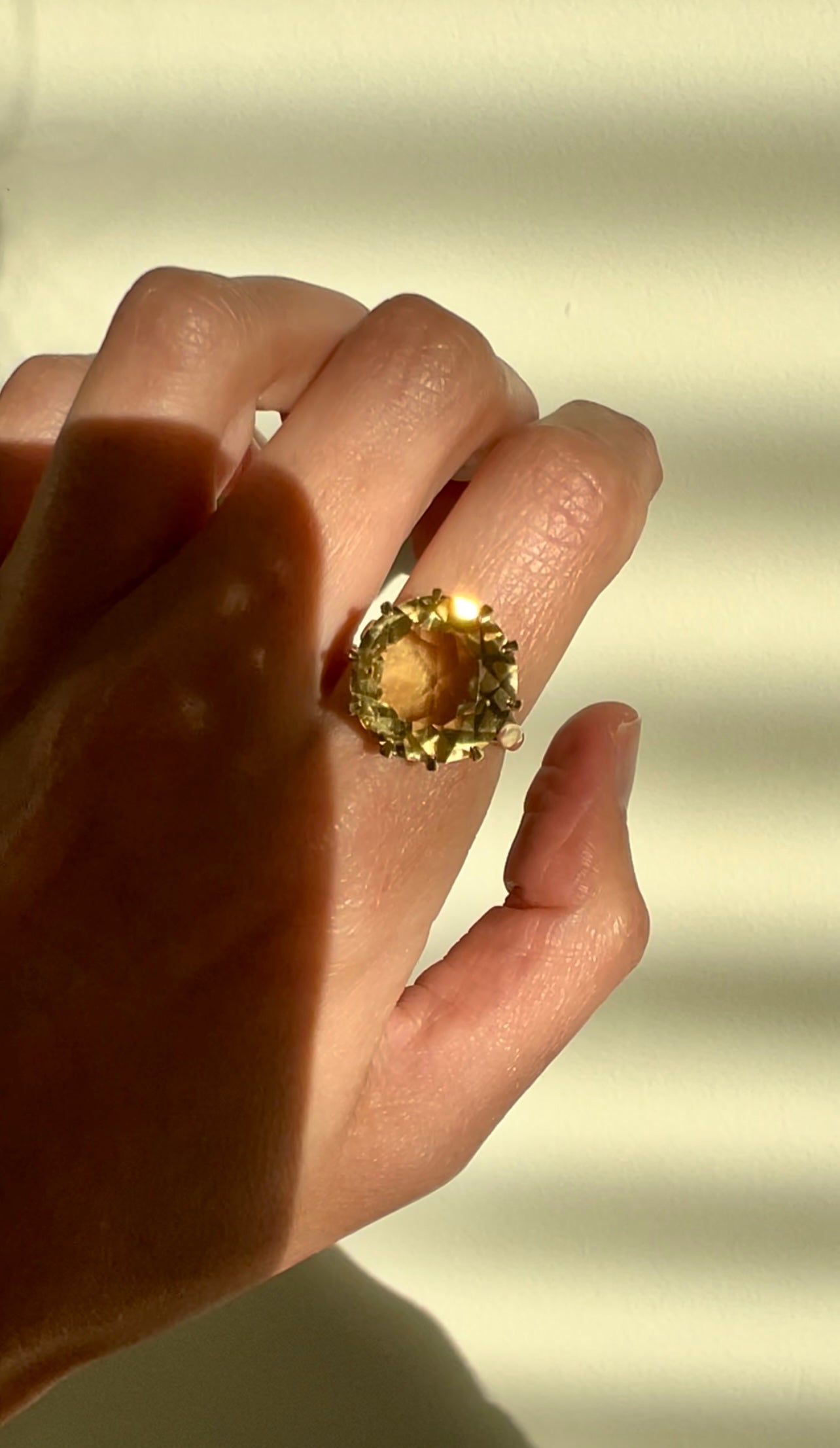 Vintage 9ct gold Citrine ring image 0