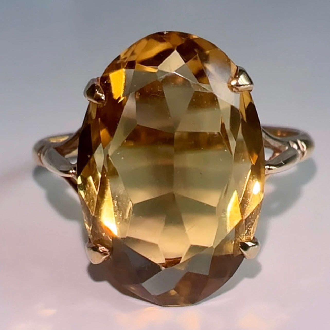 Vintage 9ct Gold Oval Citrine Ring image 1