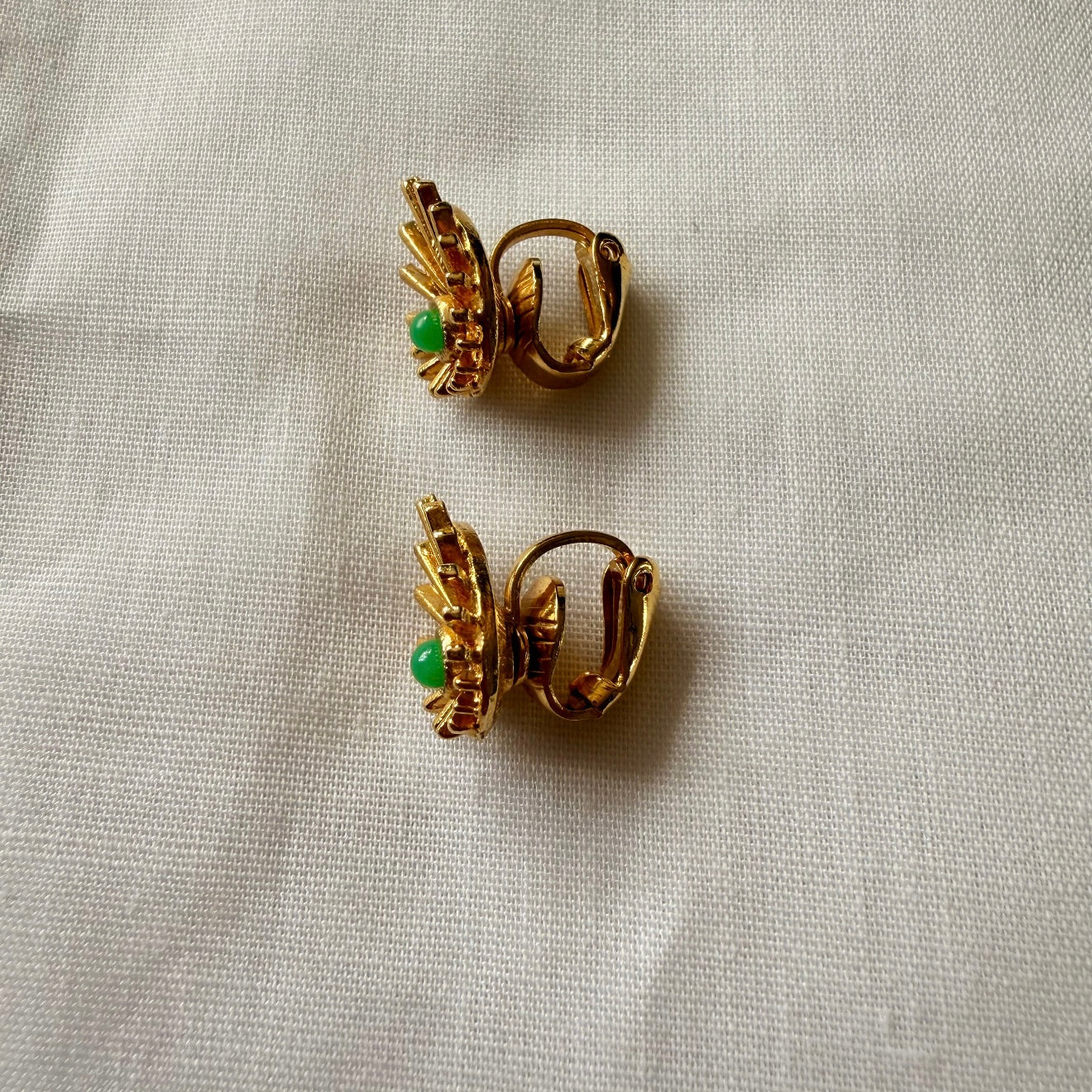 18ct gold Nova clip on earrings image 2