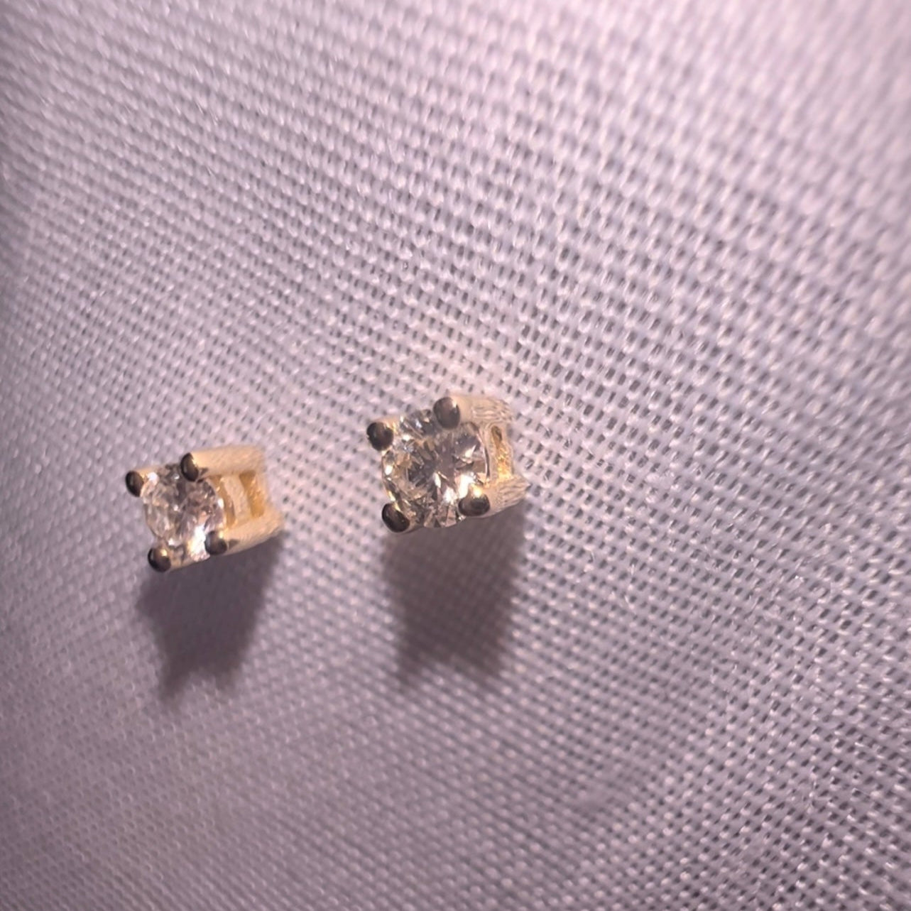 Solitaire diamond studs image 0