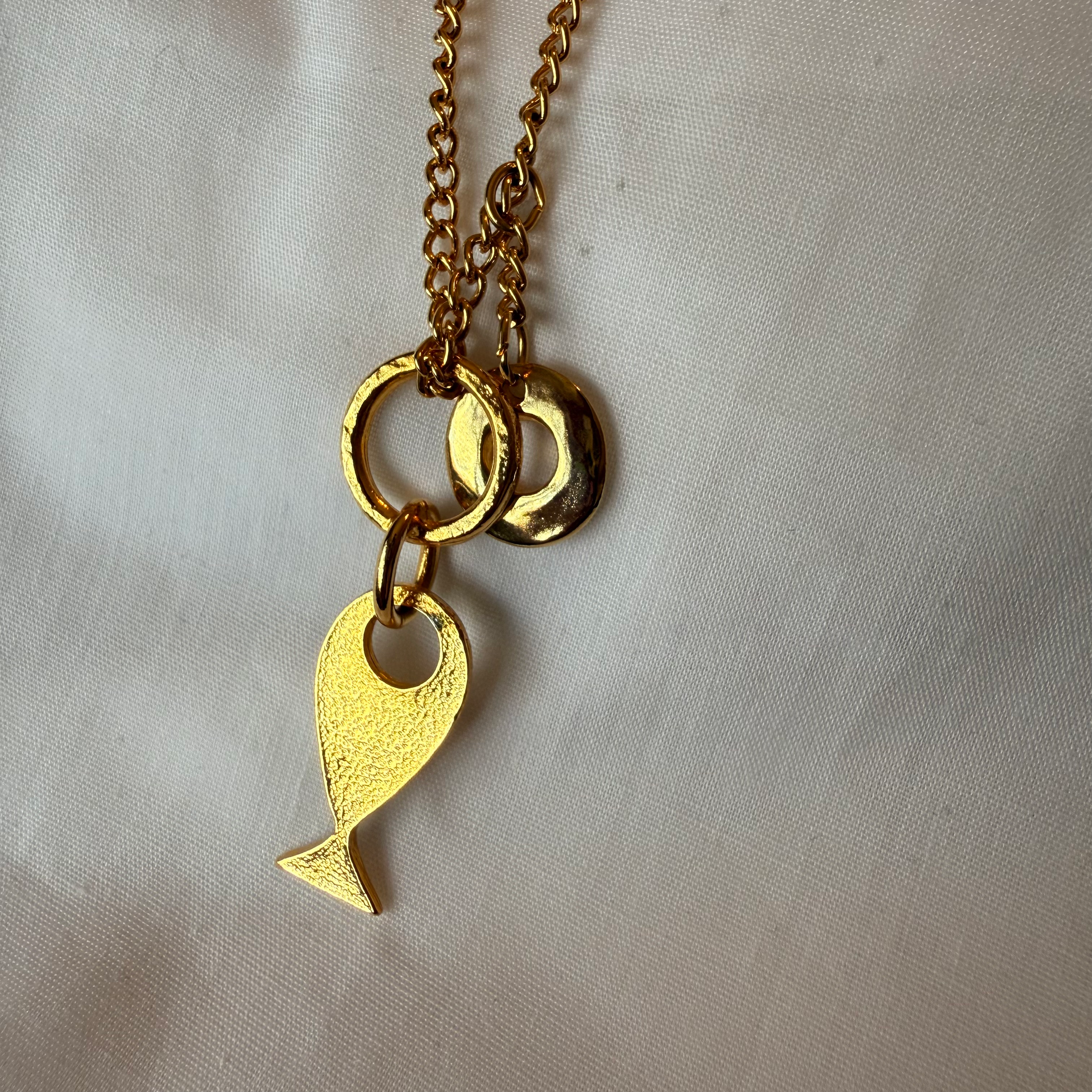 18ct gold plated Hula Lariat necklace with fish pendant image 7