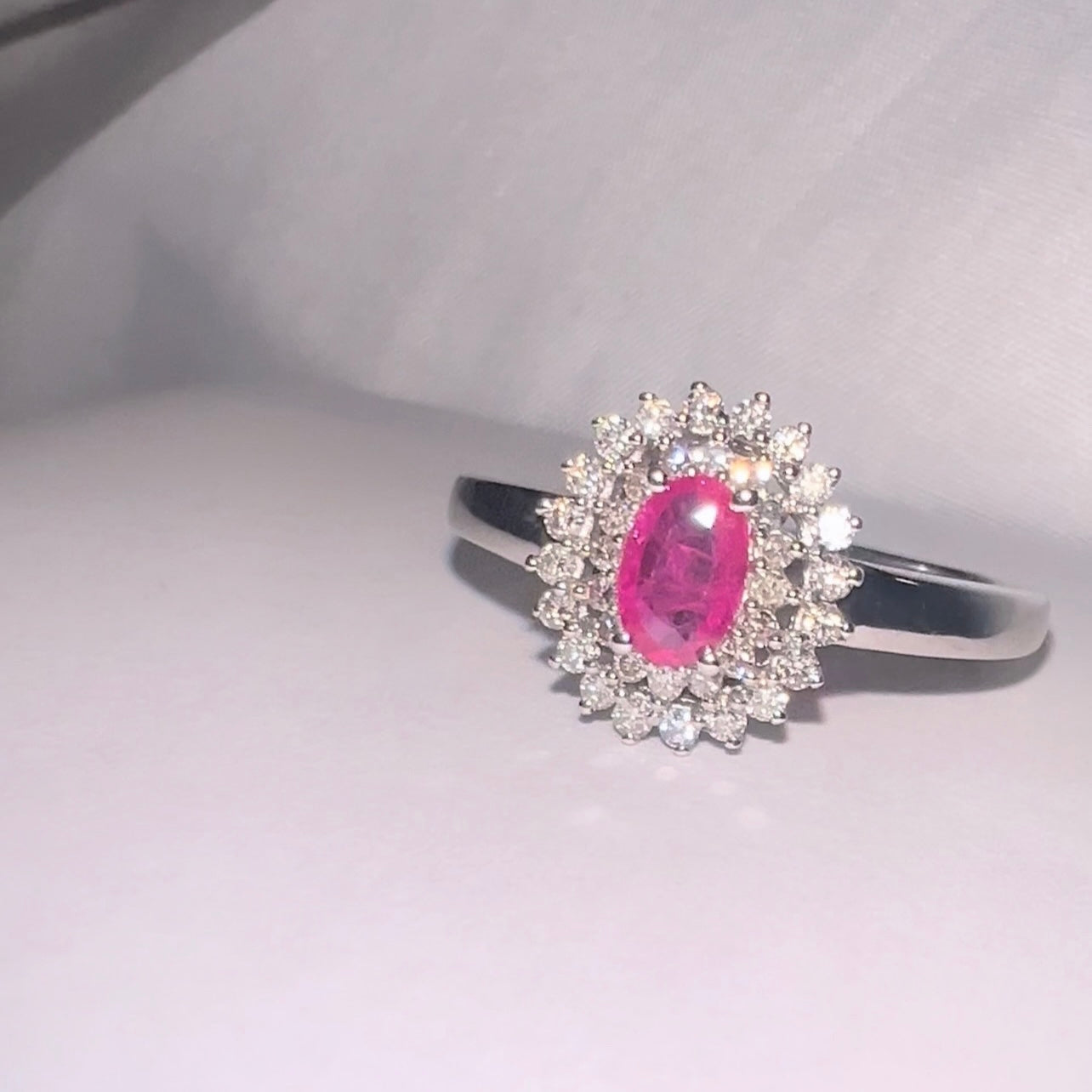 Vintage 9ct gold Diamond & Ruby ring image 8