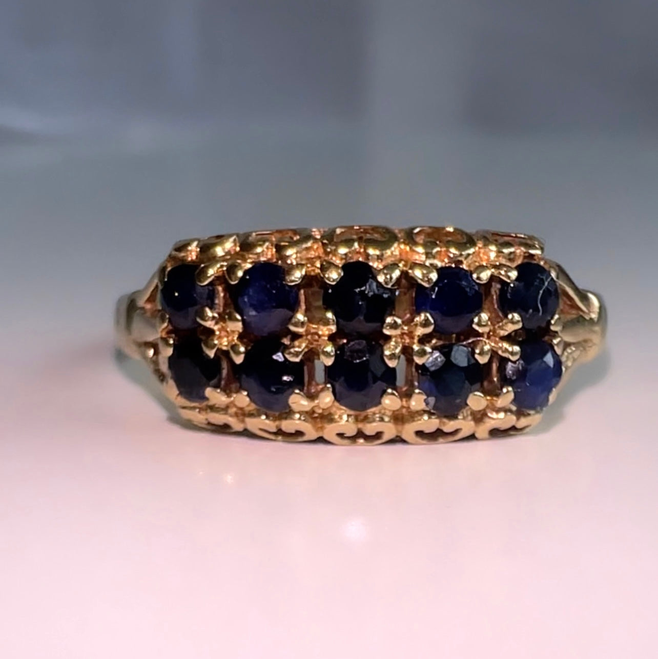 Vintage 9ct Gold Sapphire Cluster ring image 4