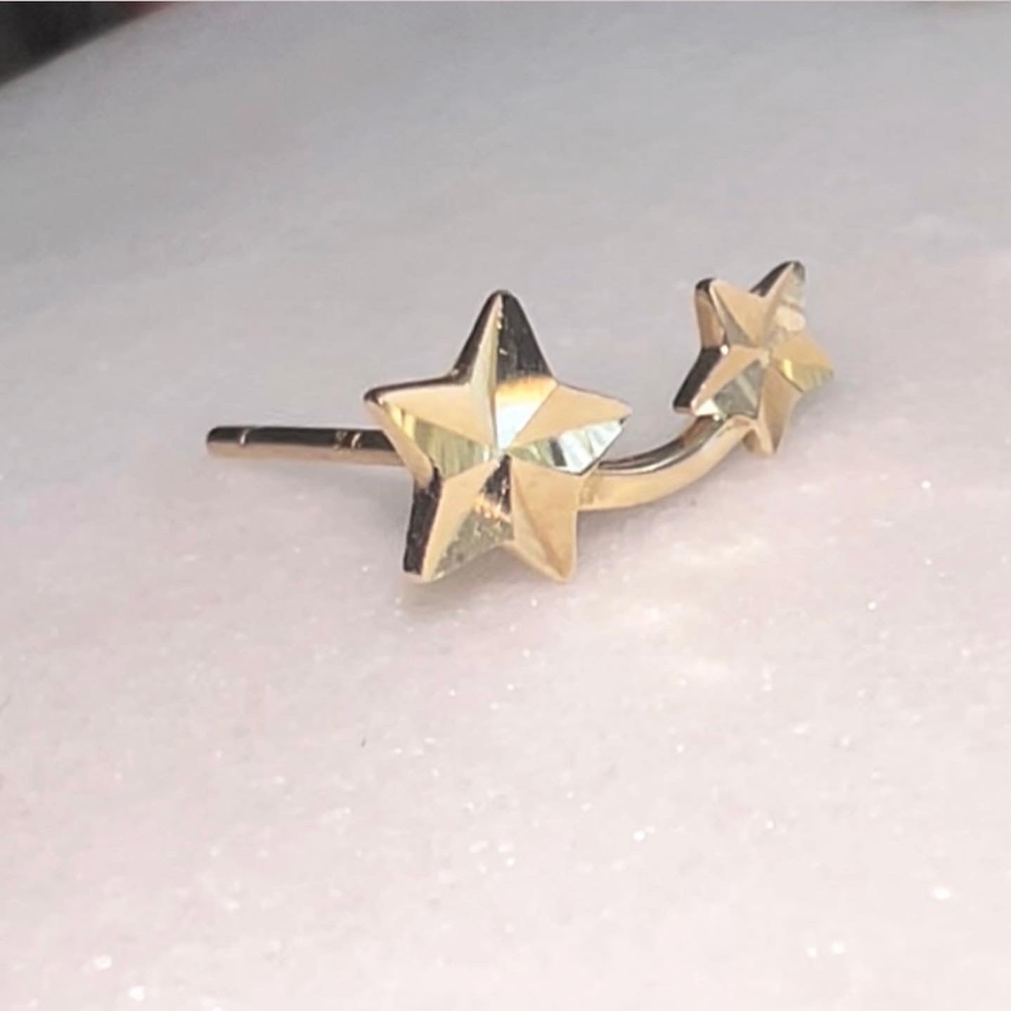 Star climber 9ct gold studs