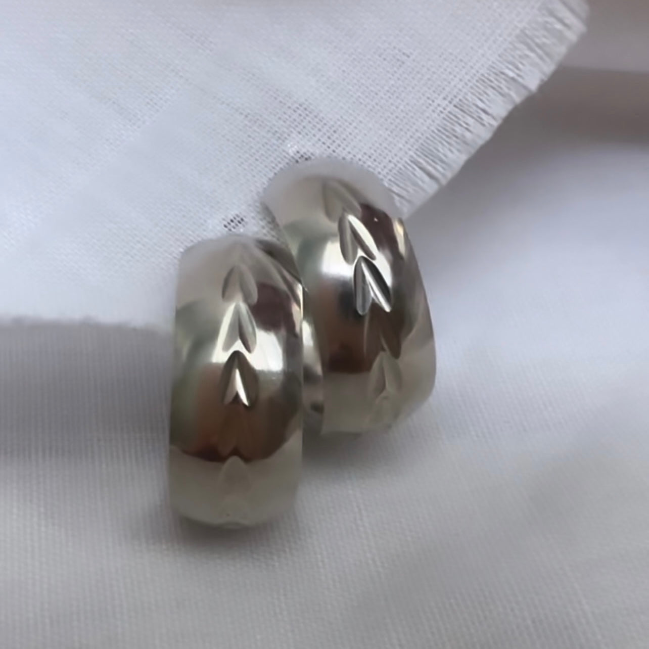 Vintage silver engraved hoops || image 2