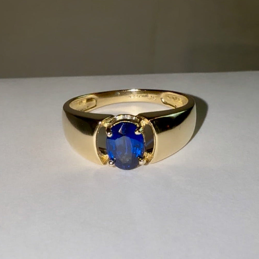Vintage 9ct Gold Kyanite Ring