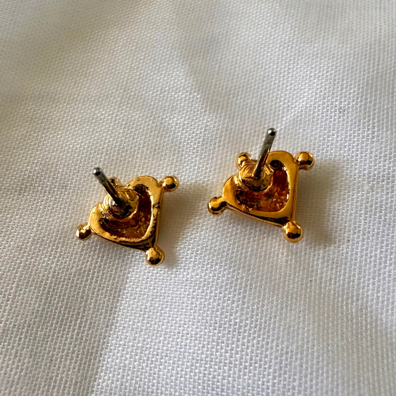 18ct gold plated Sacred Heart Studs image 3