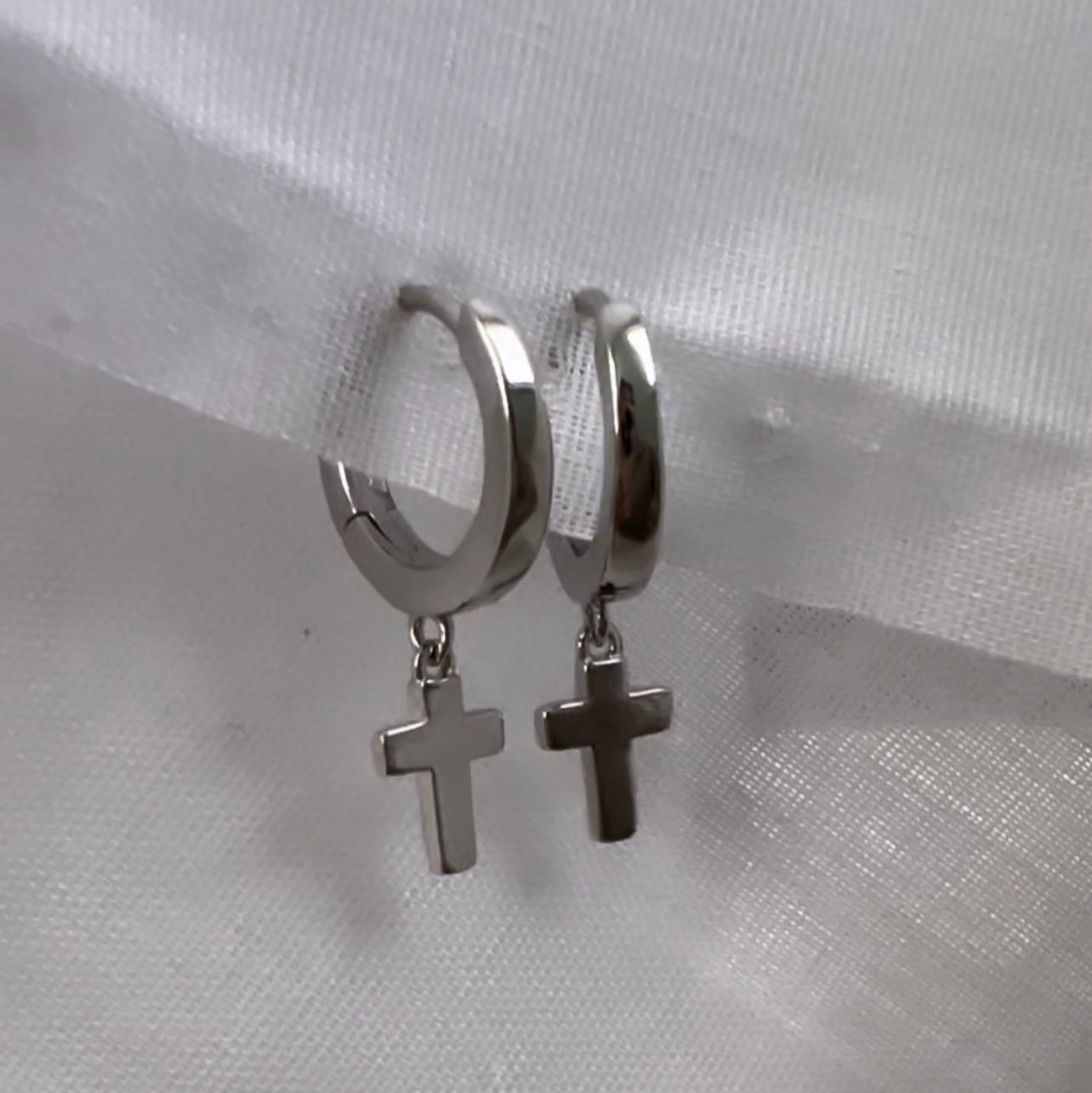 Silver cross huggies image 0