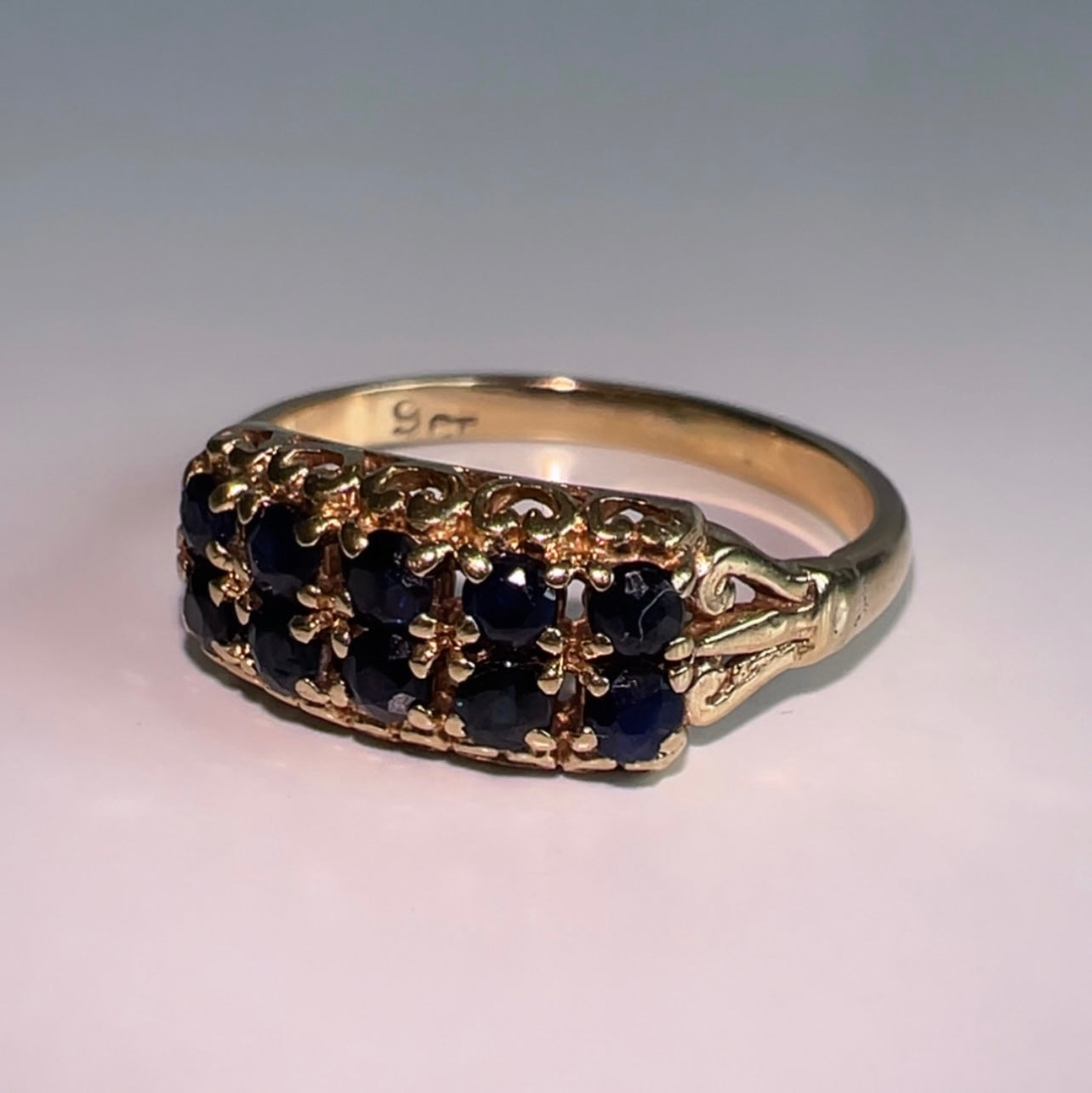 Vintage 9ct Gold Sapphire Cluster ring image 1