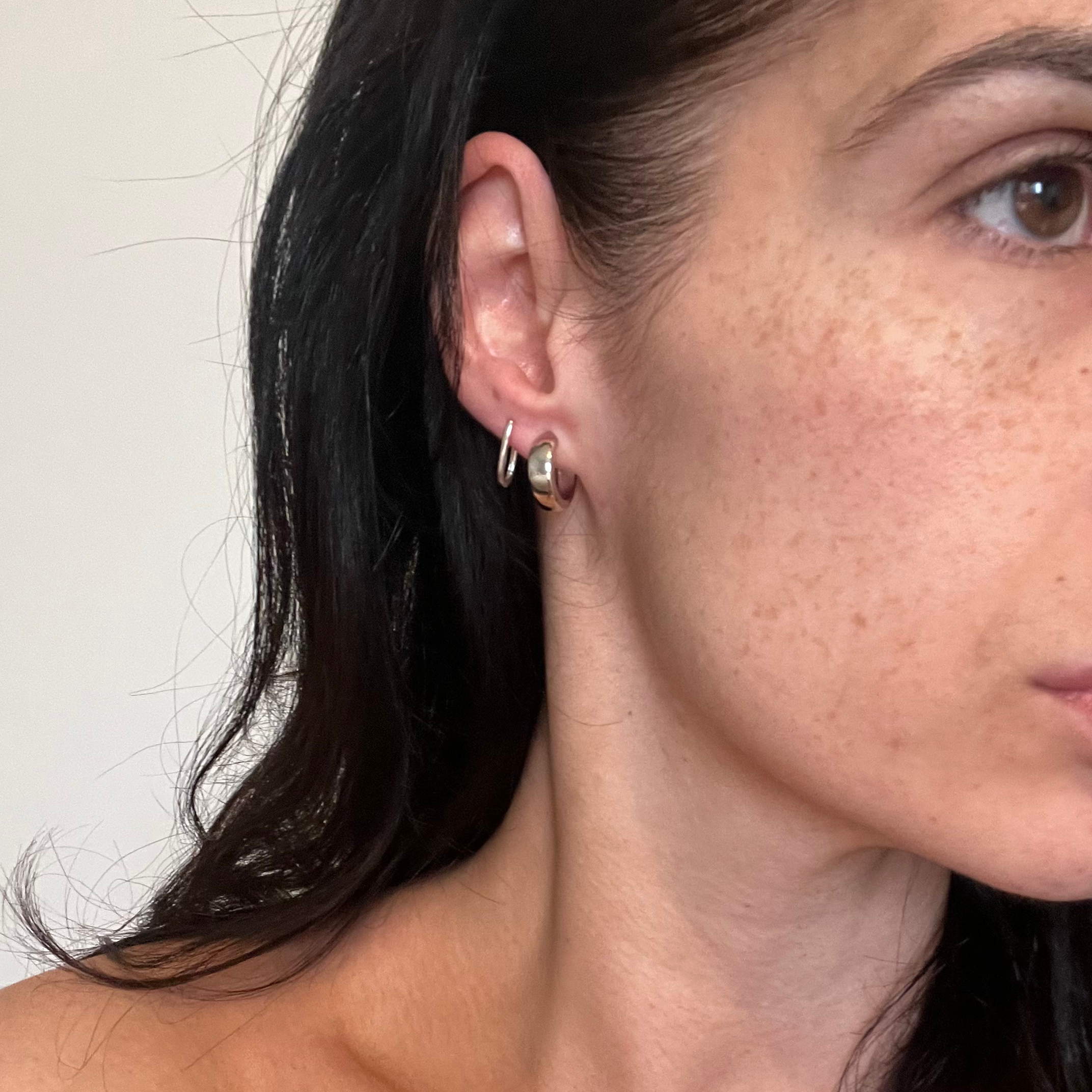 Chunky huggies (White gold) image 1