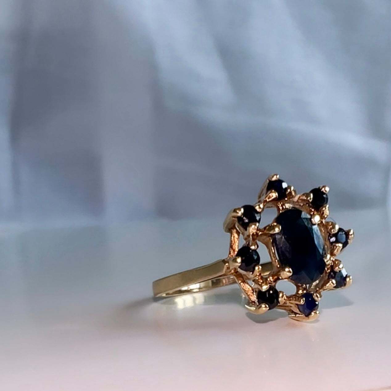 Vintage 9ct Gold Sapphire Cluster Ring image 1