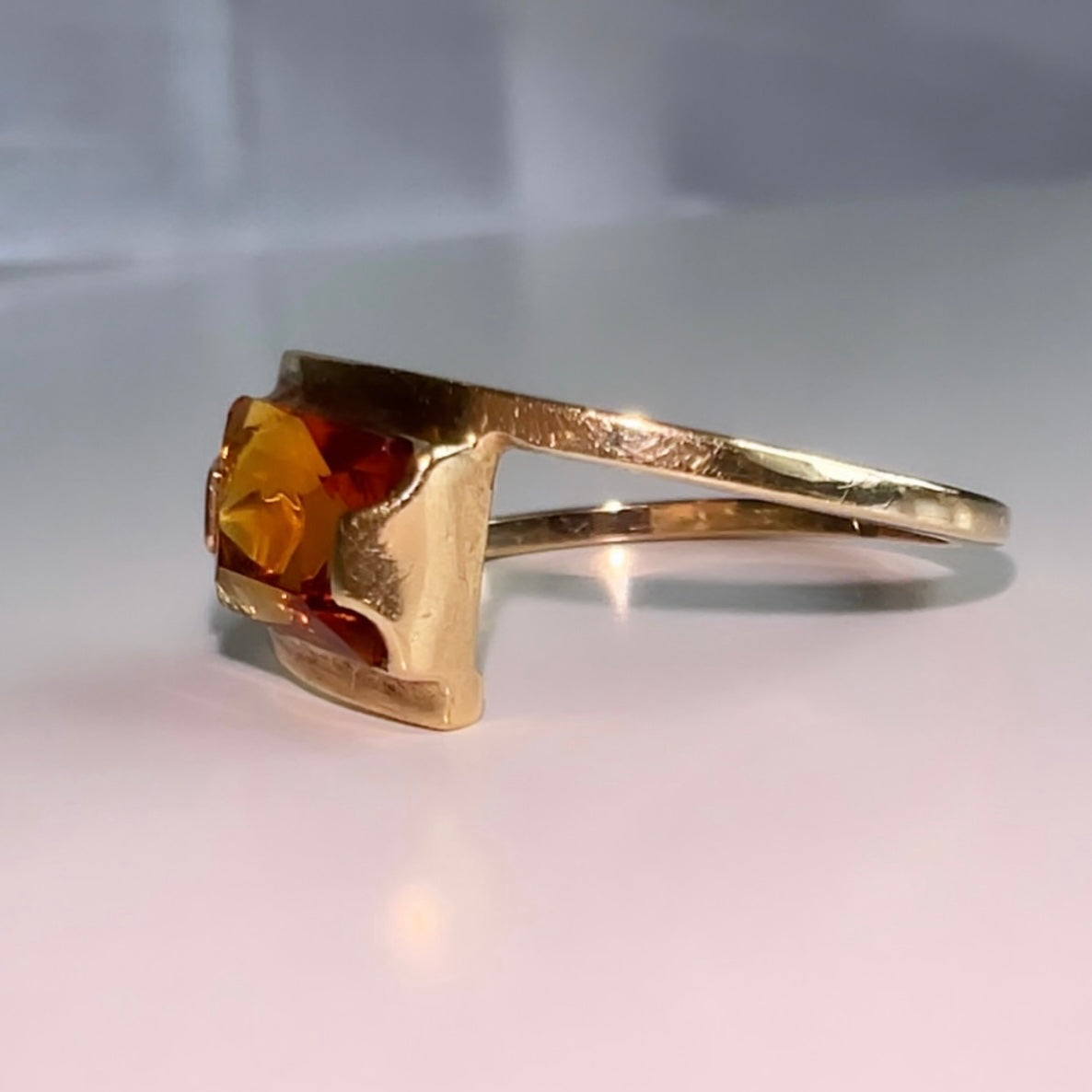 Vintage 9ct Yellow Gold Citrine ring image 3