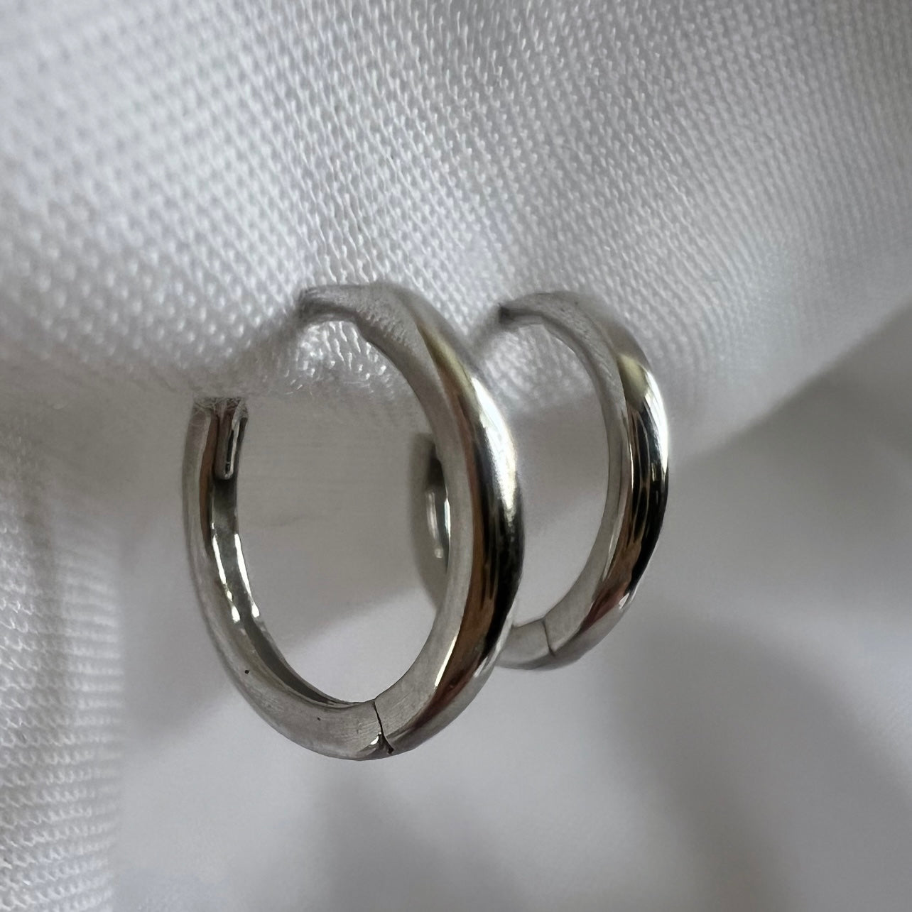 Small 9ct white gold hoops image 2
