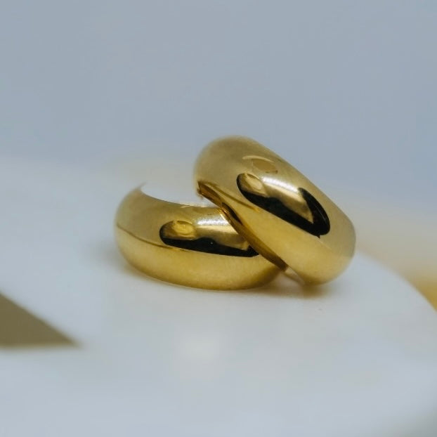 Crescent hoops image 0