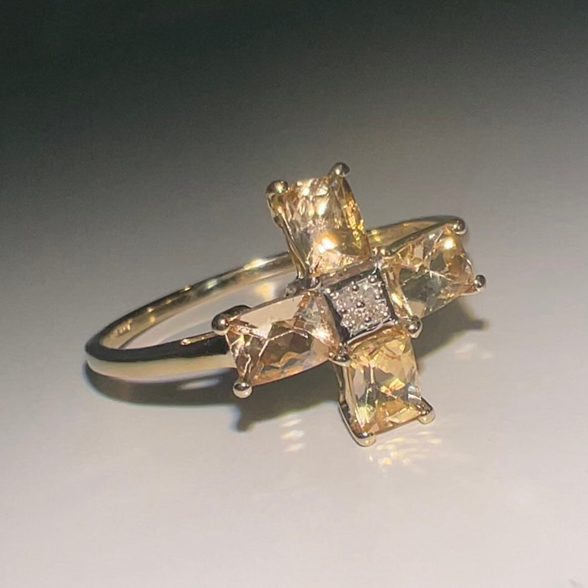 Vintage 10ct Yellow gold Citrine and Diamond cross ring