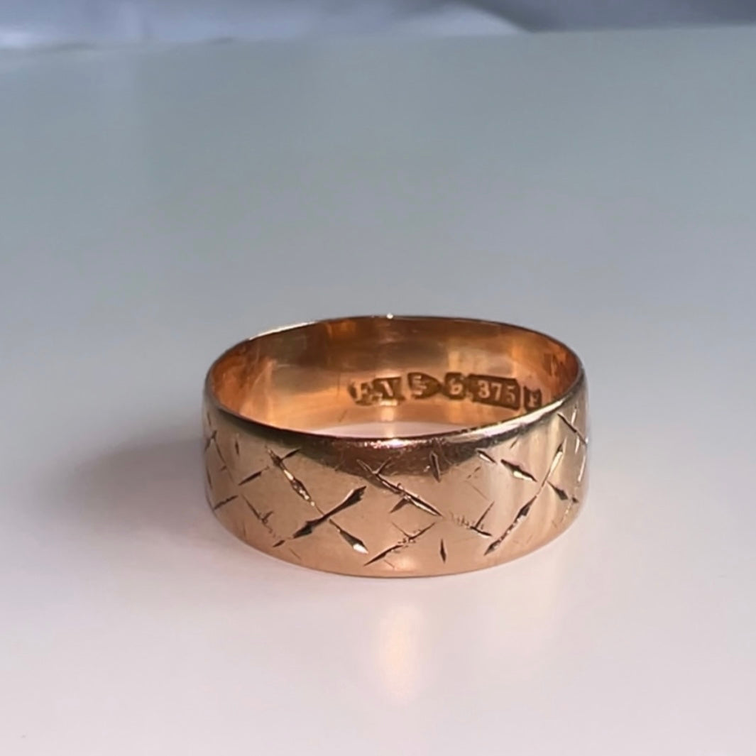 Antique 9ct Rose Gold Patterned Cigar band image 1