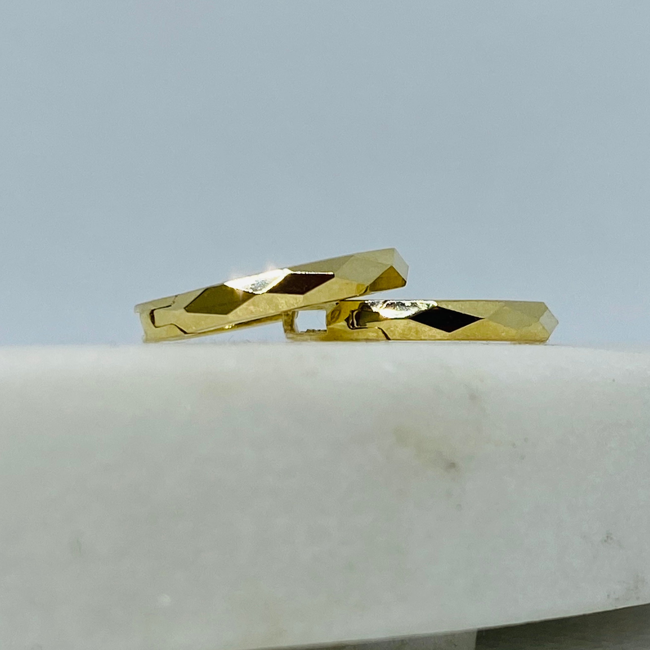 Diamond cut huggies image 0