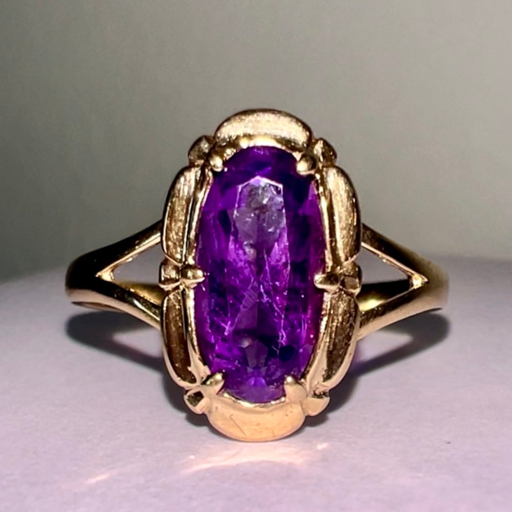 Vintage 9ct Amethyst Ring image 1